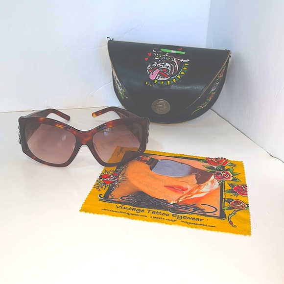 Vintage Ed HardyTattoo,True Love/Bulldog, SwarovskiCrystal & Tortoise Sunglasses - Picture 5 of 12